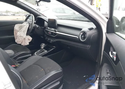 2021 Kia Forte Gt-Line из США, поврежденный, VIN 3KPF34AD0ME354821